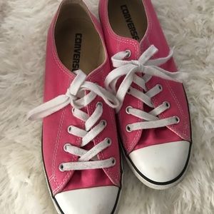 Converse size 9 color pink